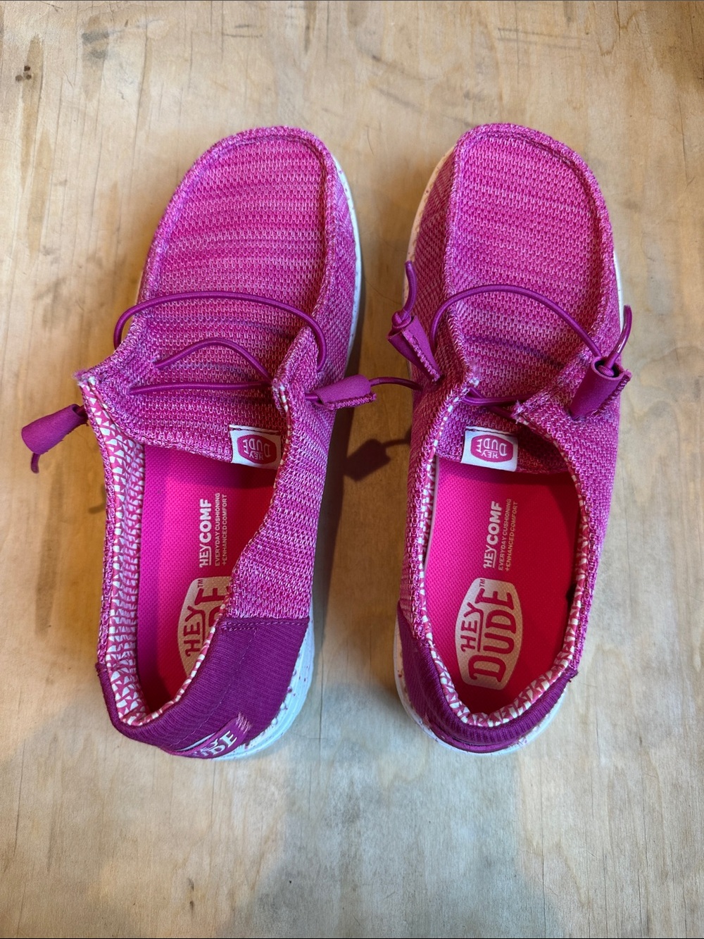 NWOT Hey Dude Slip-On Sneakers in Fuchsia - Picture 2 of 3